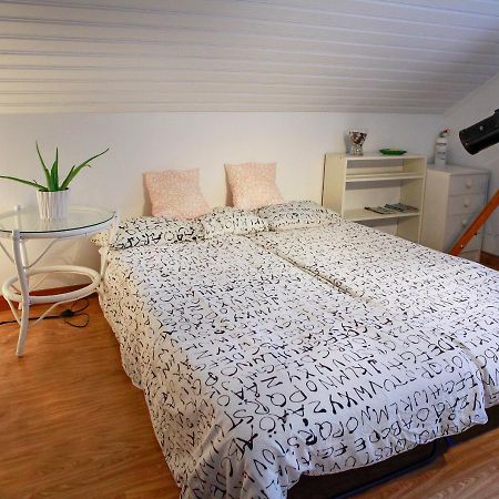 The Cozy Little House Bed and Breakfast Motala Esterno foto